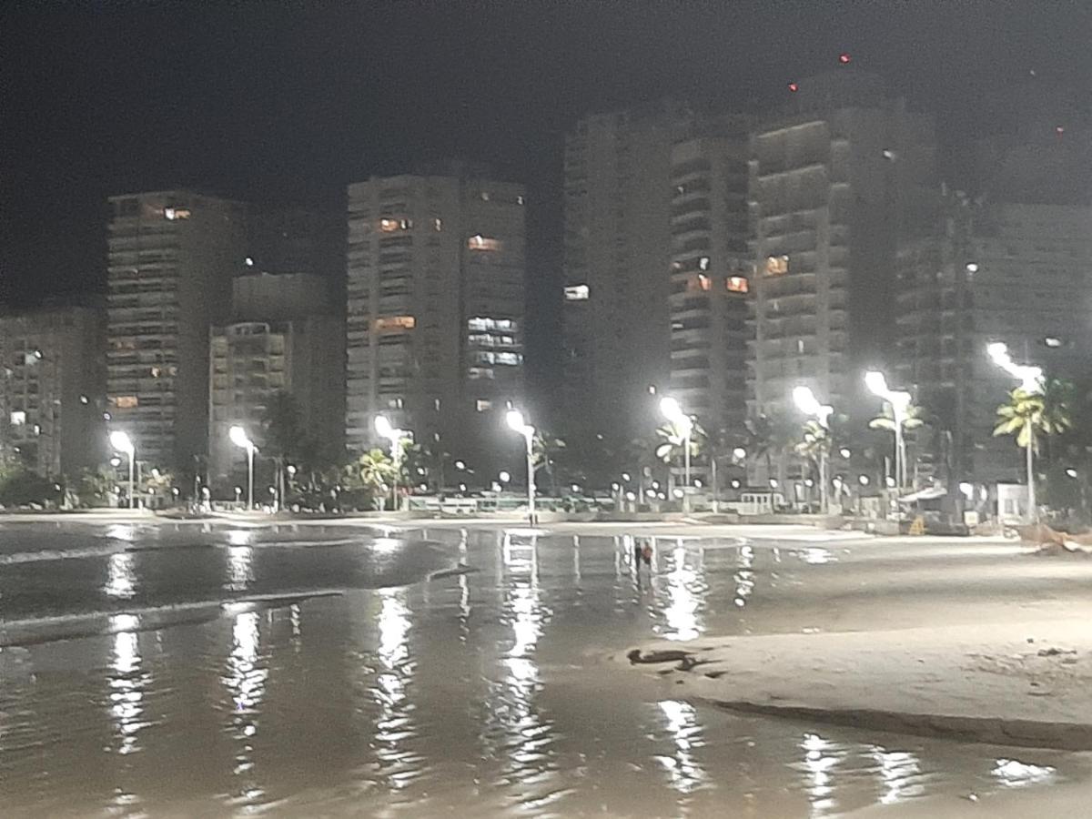 Praia De Asturias - Guaruja - Tudo De Bom Lägenhet Exteriör bild